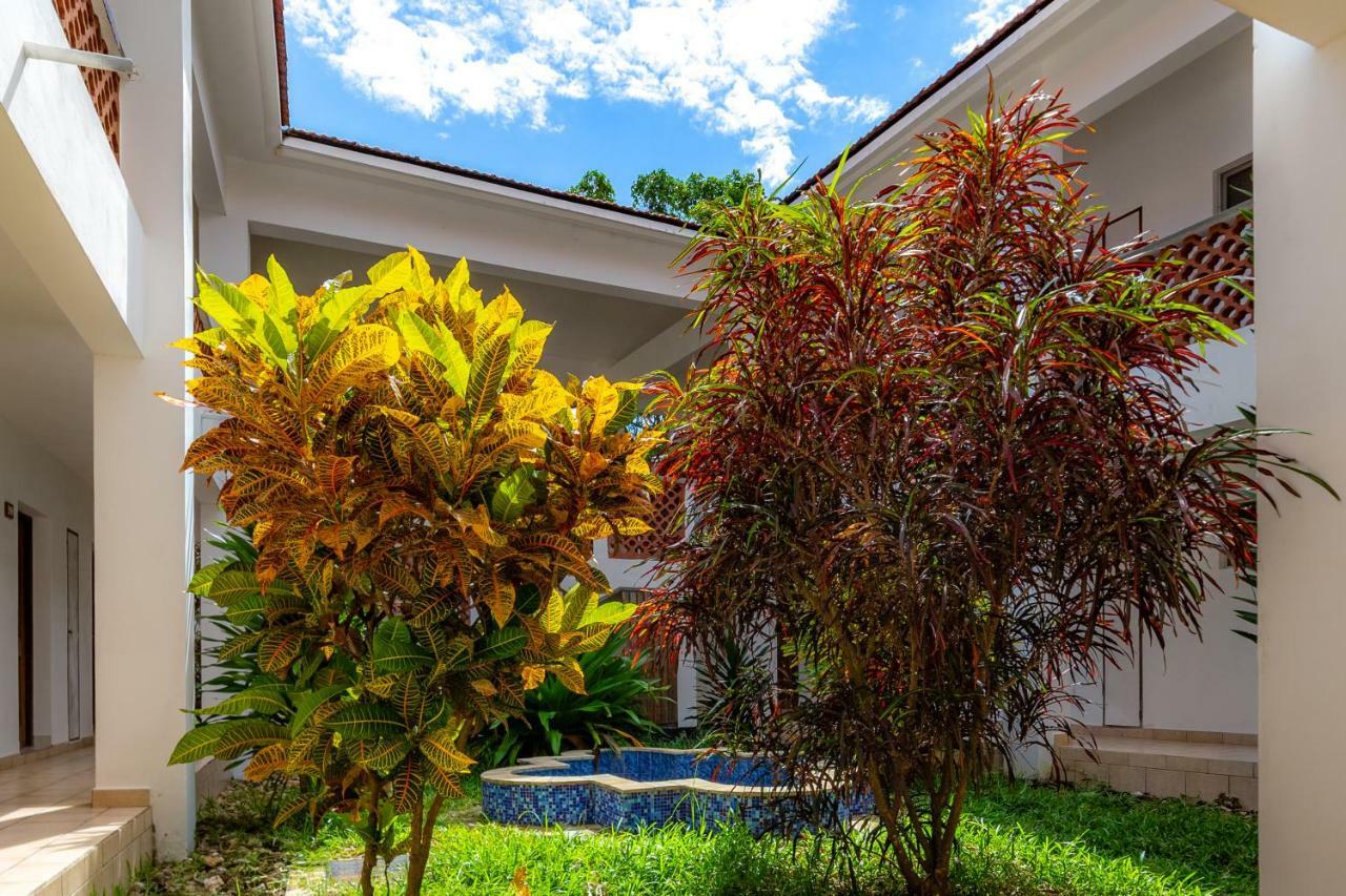 Diani Sea Lodge Diani Beach Εξωτερικό φωτογραφία